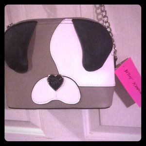 Cute Betsey Johnson dog purse! Subtle yet adorable